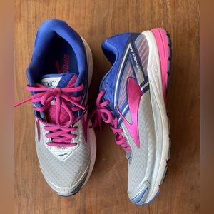Brooks Womens White Blue Pink Glycerin/Atrena Athletic Running Shoes